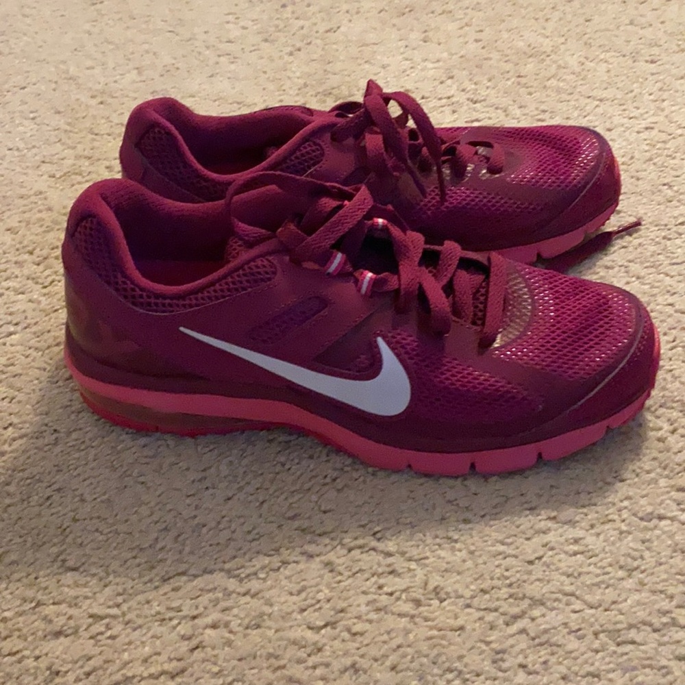 Nike air max defy run